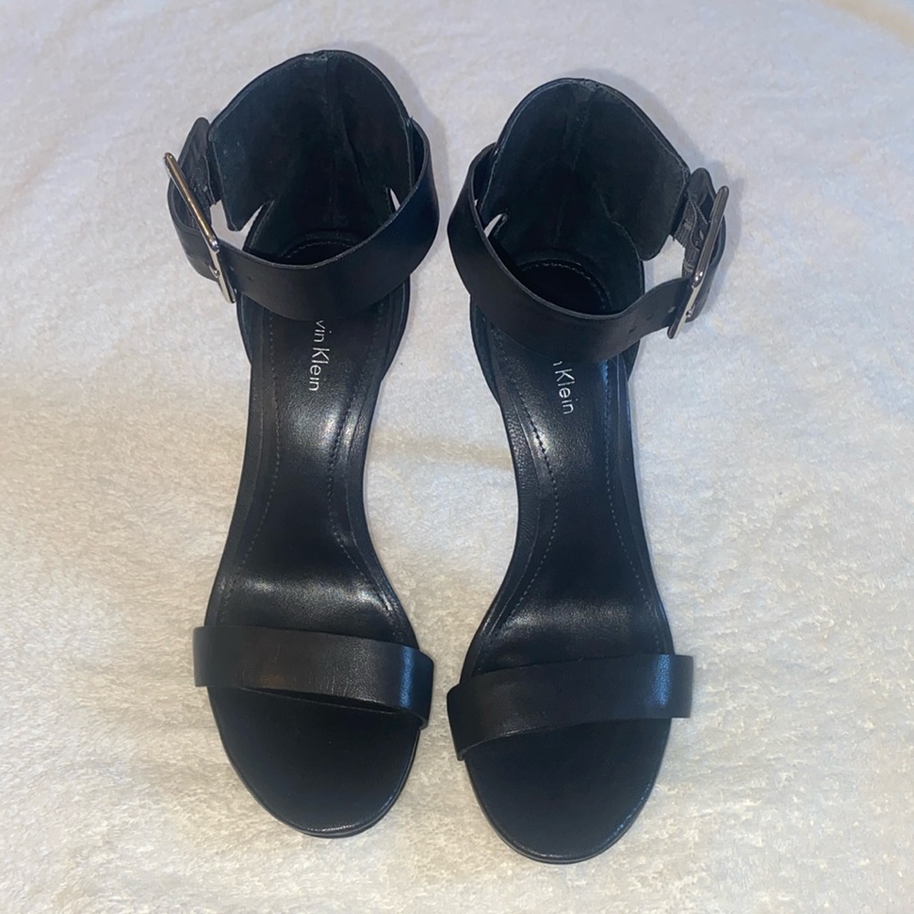 Calvin Klein strappy heel size 7.